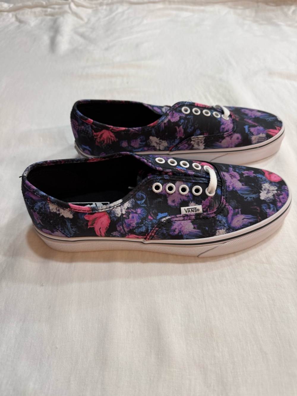 NIB Vans Warped Floral Shoes Size 10 - Picture 2 of 6
